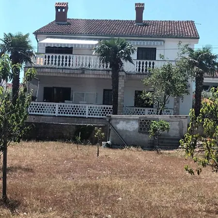 Apartman Mirna Vantacici *