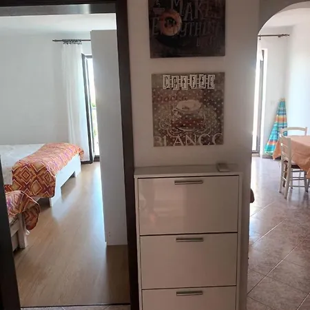 Mirna Vantacici Apartment