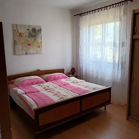 Mirna Vantacici Apartment Malinska