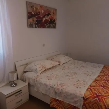 Mirna Vantacici Apartment